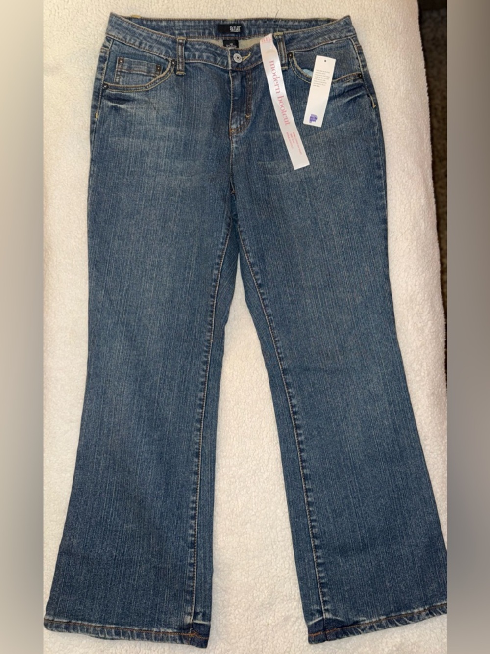 a.n.a Women's Flare Jeans - Blue Wash